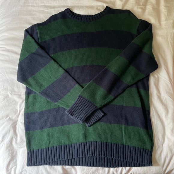 Brandy Melville Sweaters - Brandy Melville tate sweater